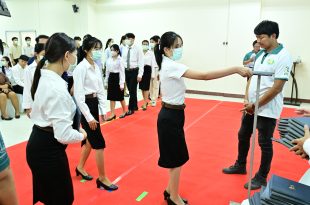 ฝึกซ้อมบัณฑิต มหาบัณฑิตและดุษฏีบัณฑิต เพื่อเข้าร่วมพระราชพิธีพระราชทานปริญญาบัตร ประจำปีการศึกษา 2566 (รอบบ่าย) 12 พ.ค.2568